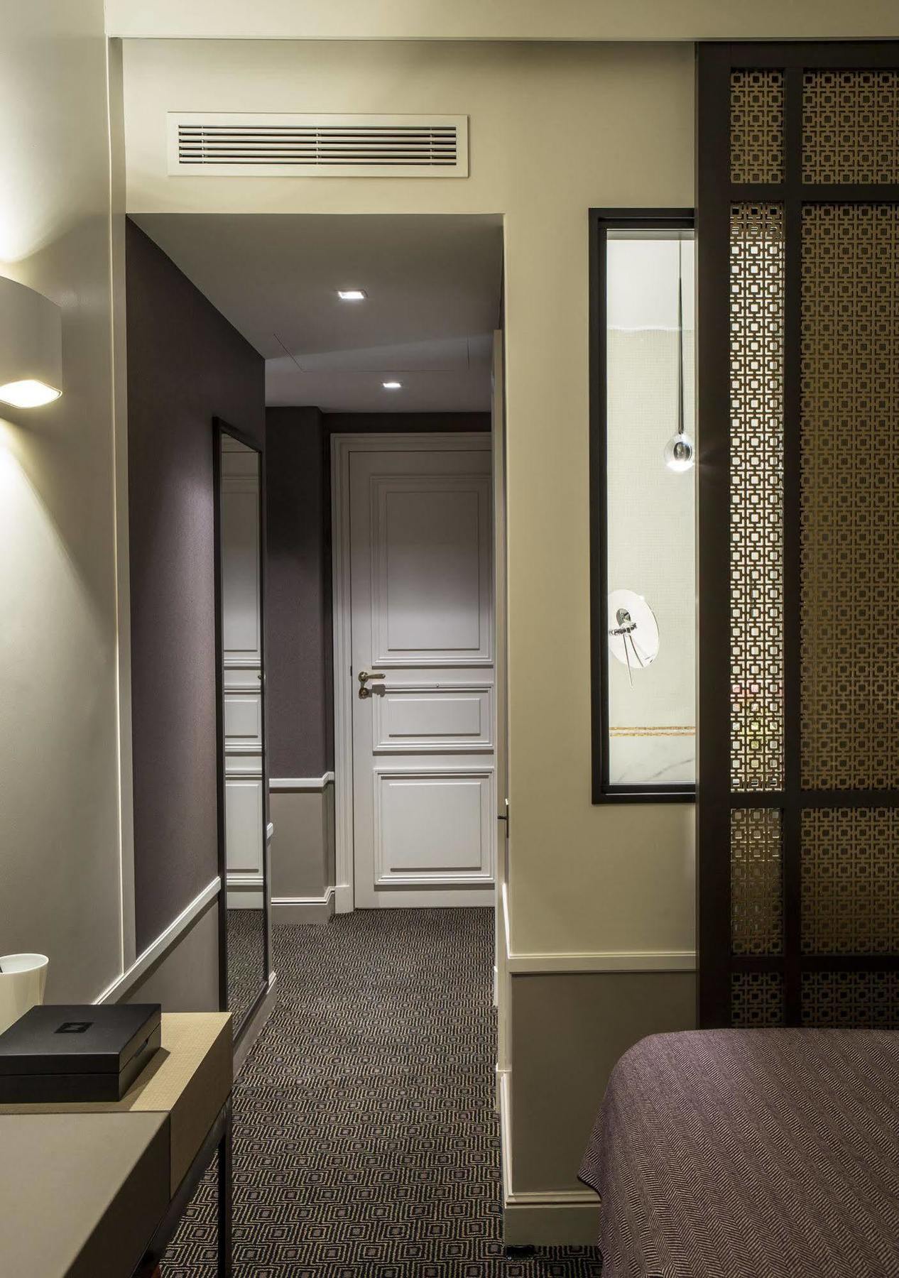 La Tamise - Esprit De France Hotel París